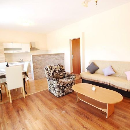 Apartment Sime Nin Kültér fotó