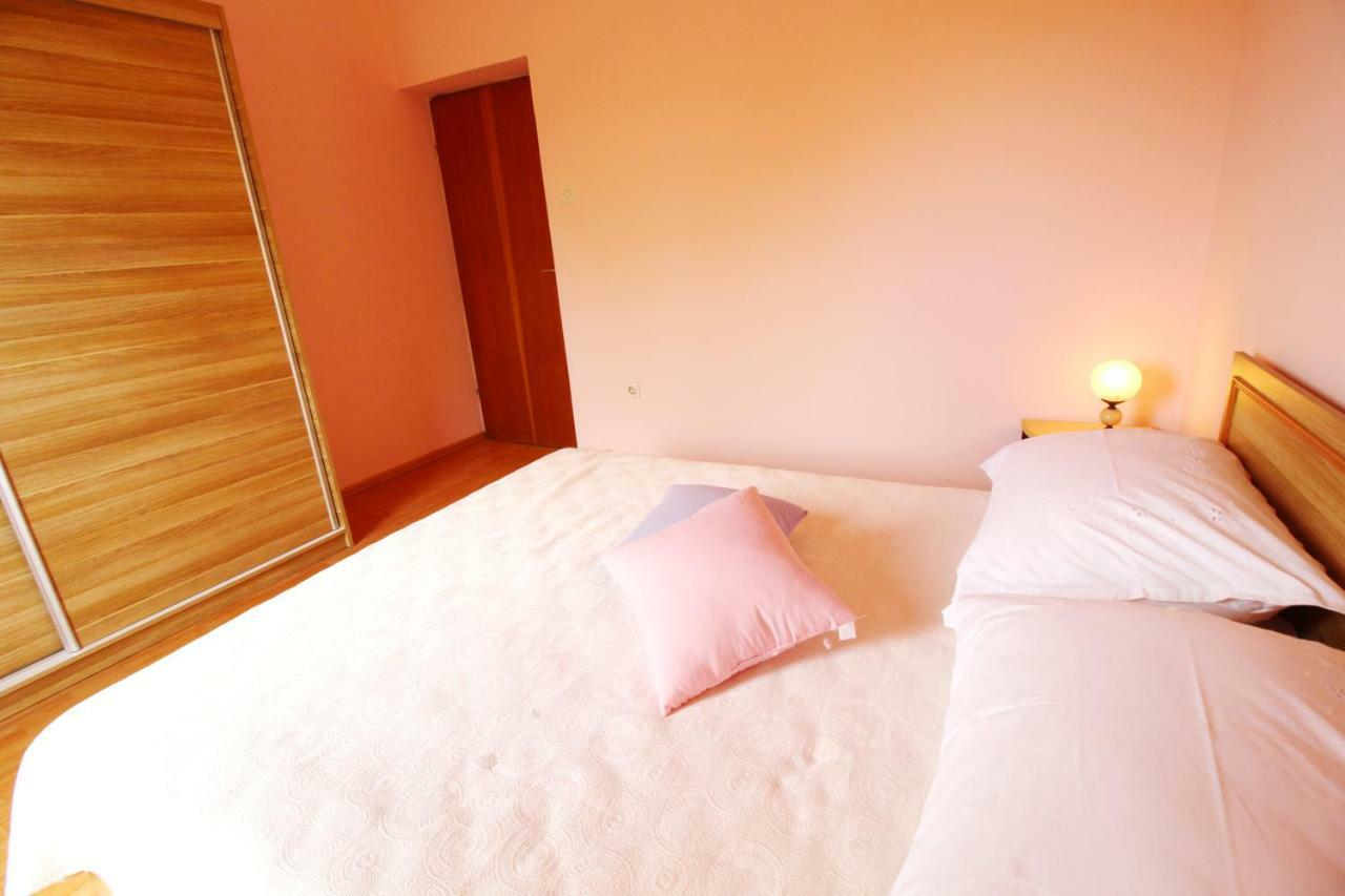 Apartment Sime Nin Kültér fotó