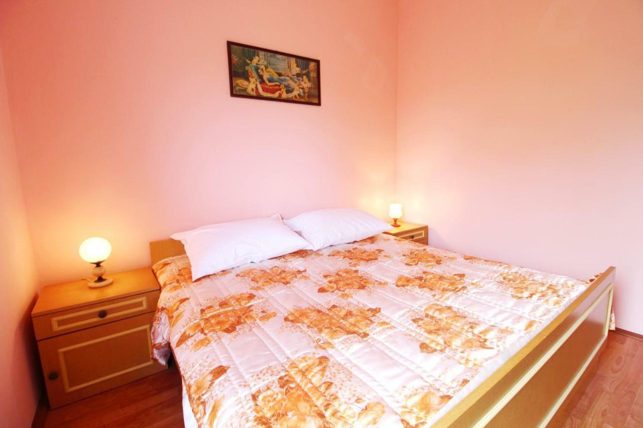 Apartment Sime Nin Kültér fotó