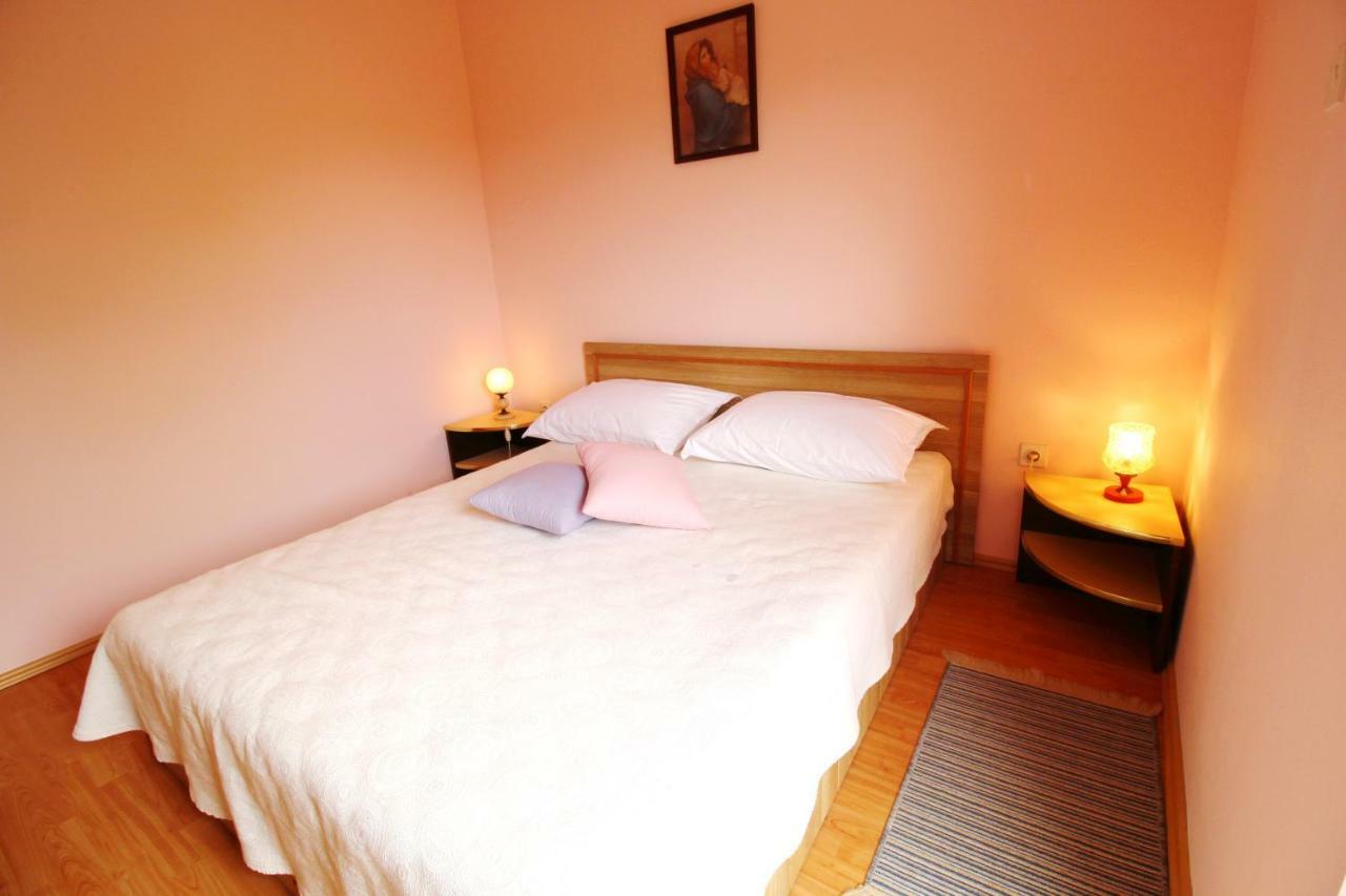 Apartment Sime Nin Kültér fotó