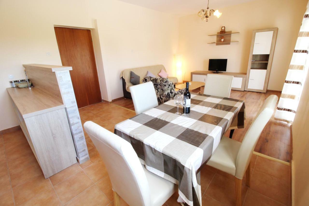 Apartment Sime Nin Kültér fotó
