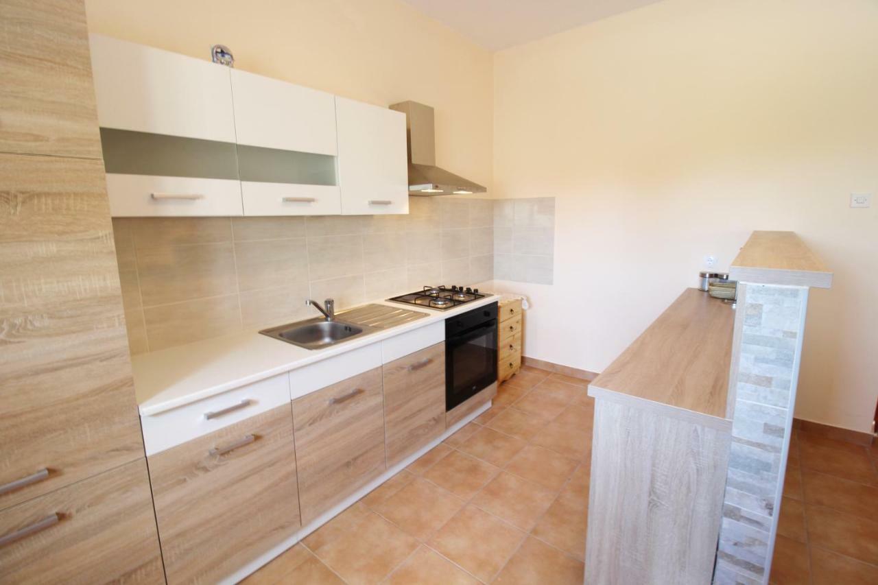 Apartment Sime Nin Kültér fotó